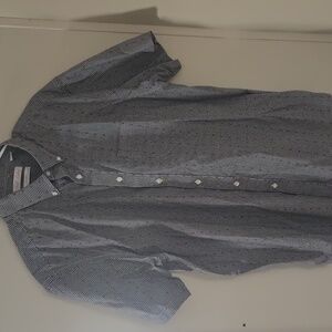 3/$17 Roundtree & Yorke Gold Label Black and White Plaid Shirt